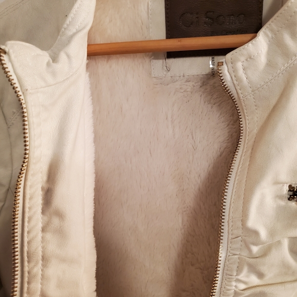 White Leather look jacket - Picture 2 of 2